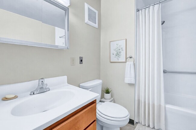 Fresh & Modern Bathrooms at Kingsbury Towers