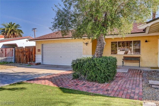 Photo - 1516 Inverness Ave