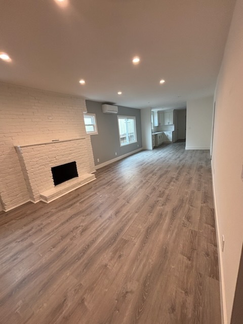 Photo - 7808 Weld St House