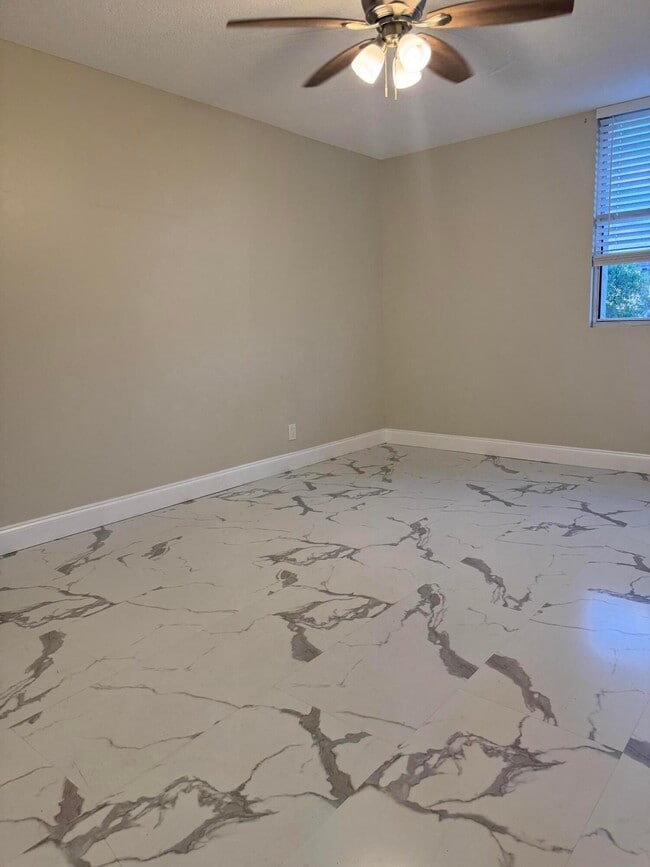 Photo - 2771 Riverside Dr Unit 416-A