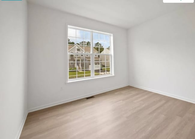 Photo - 11 Viola Way