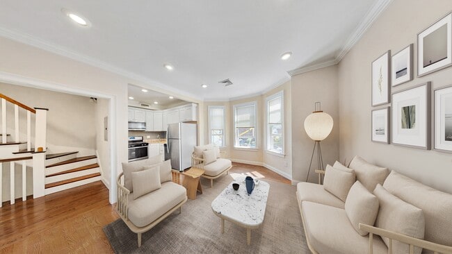 Building Photo - 19 Perrin St Unit 1