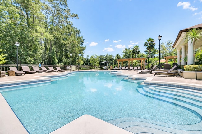 Photo - For Rent Beautiful  2/2 First Floor Condo at the Crest close to UCF and Valencia College !!! Unidad 1411