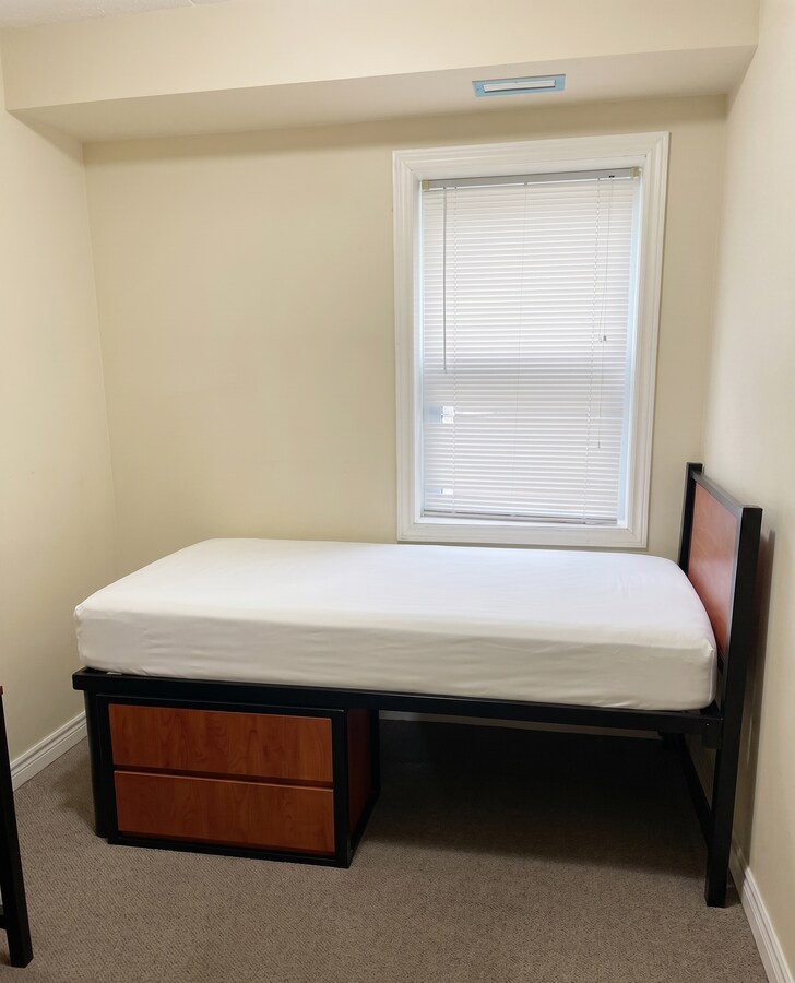 Photo - 253-253 Lester St Unit 2