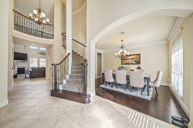 Photo - 2523 Crossvine Dr