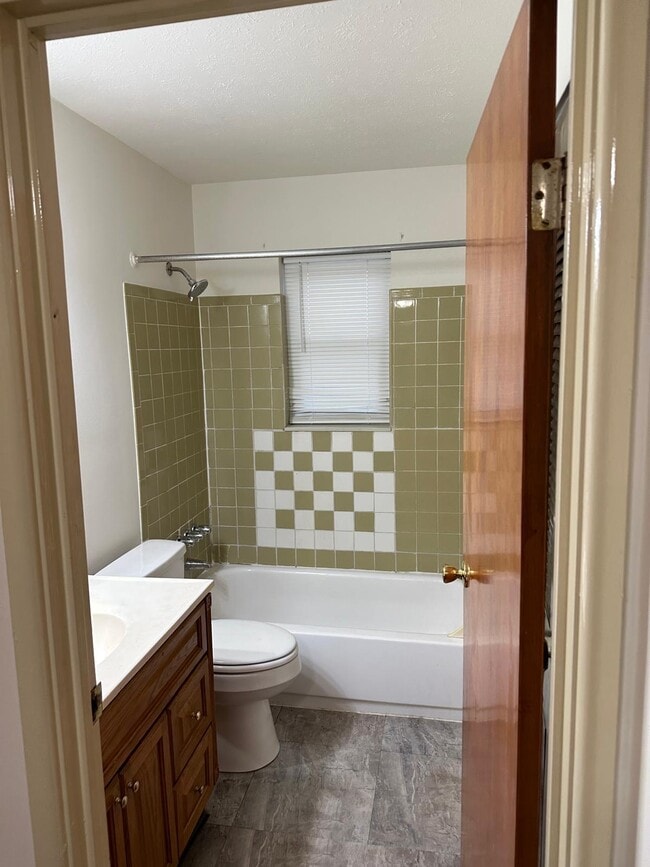 Photo - 3000 Fordhaven Rd Unidad #3