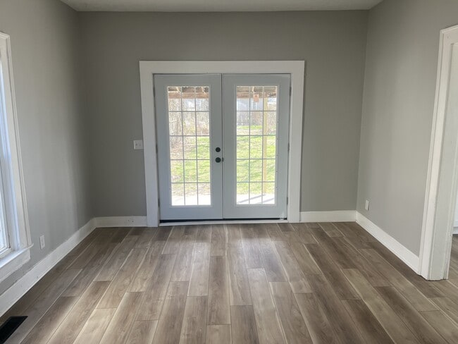 Photo - 1667 Warder St