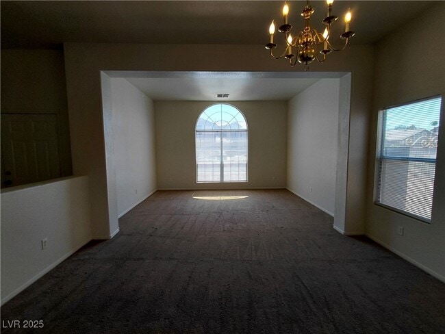 Photo - 6132 Peggotty Ave