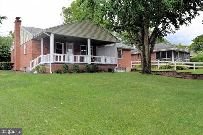 Photo - Beautiful 2 bed Rancher for Rent. Palmyra