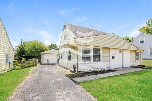 Photo - 4764 Burkhardt Ave