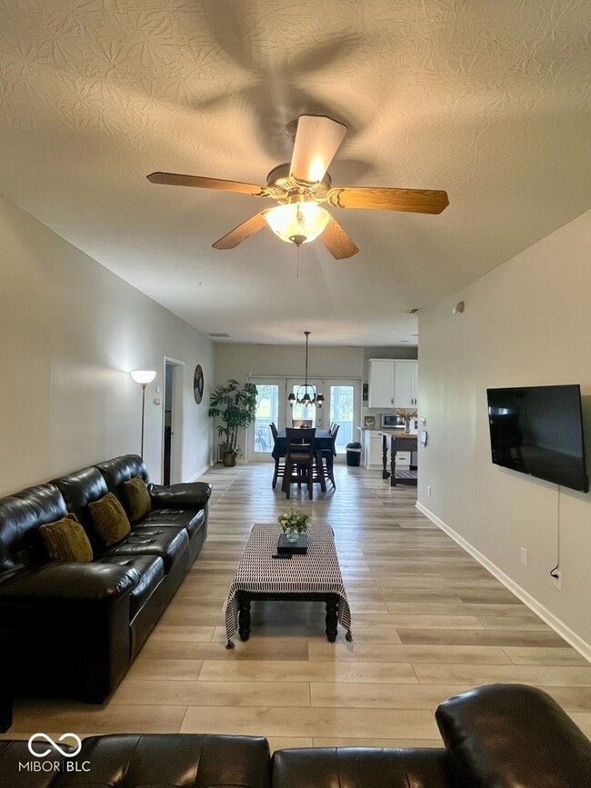 Photo - 9459 N State Rd 267