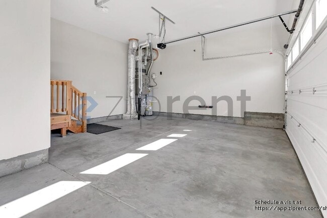 Photo - 11781 NW Thelin Ln