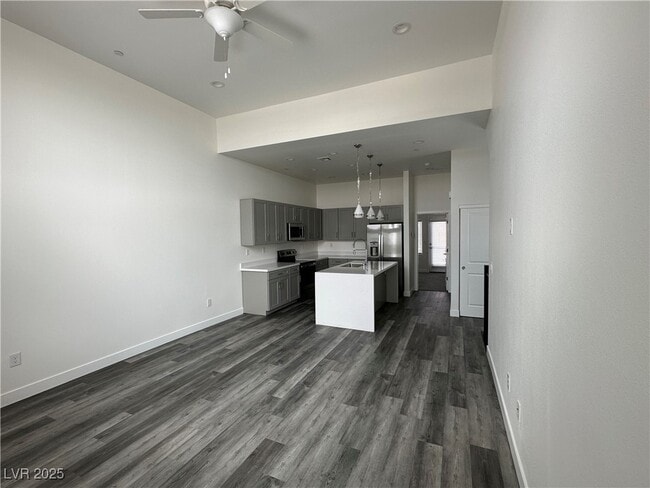 Photo - 1180 Blossom Pt St
