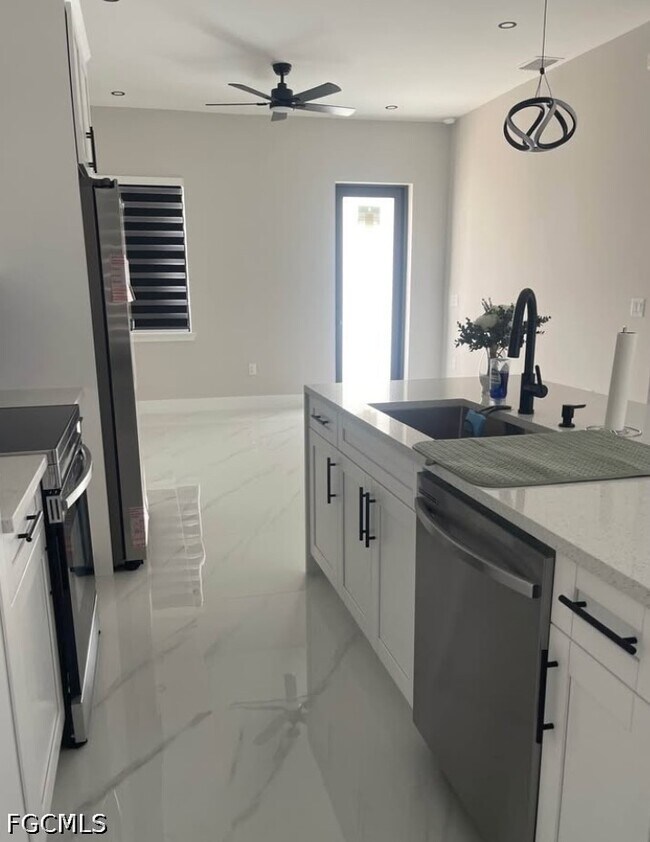 Photo - 57 Xelda Ave S