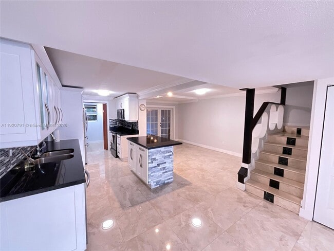 Photo - 936 W 79th Pl