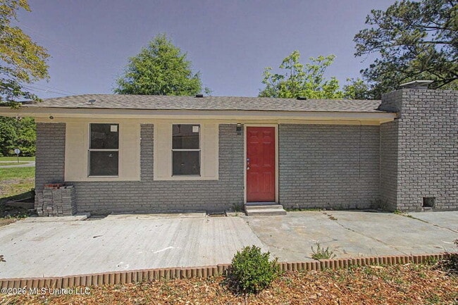 Building Photo - 1 bedroom apartment near D'Iberville Unit #1
