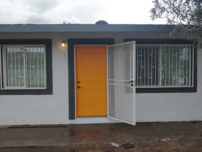 Photo - 2518 McCarran St Unidad Apartment #1