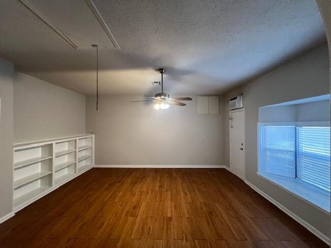 Photo - 3619 Fort Ave