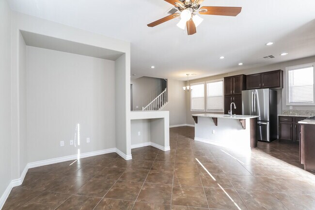 Photo - 9116 Mount Wilson St