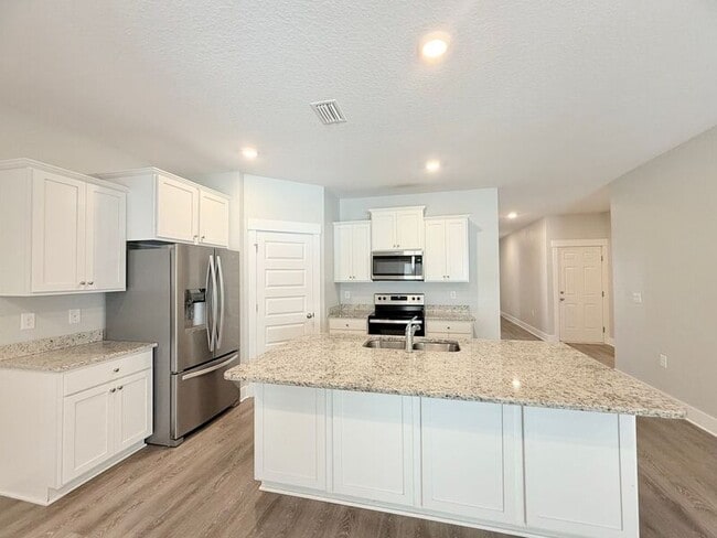Photo - 5753 Danbury Blvd