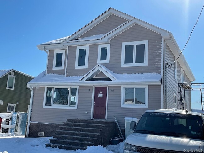 Building Photo - 46 Lincoln Pl Rental