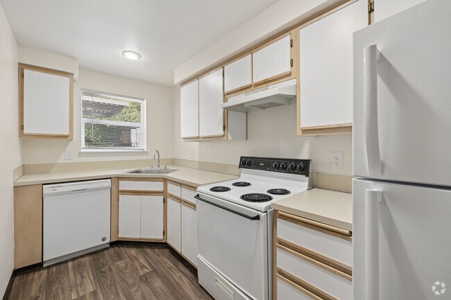 2BR, 1.5BA - 900SF - Kitchen