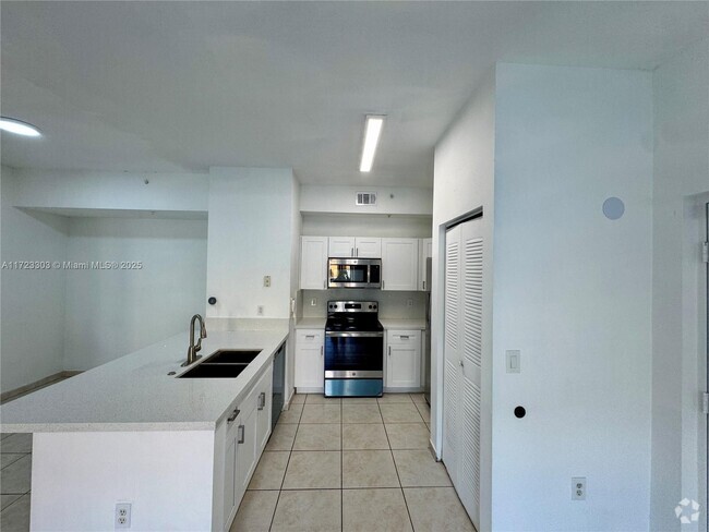 Building Photo - 7280 NW 114th Ave Unit 108-8 Rental