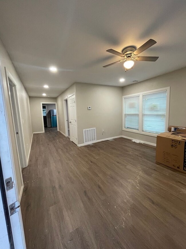 Photo - 3 Bedroom 2 Bath Home For Rent