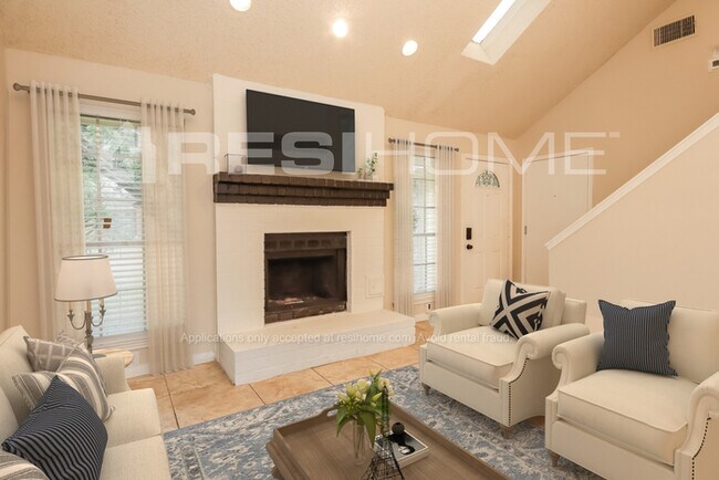 Photo - 6402 Wild River Dr