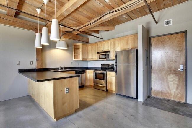 Photo - 127 5th St NE