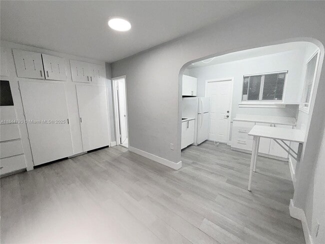Photo - 1815 McKinley St Unit 8