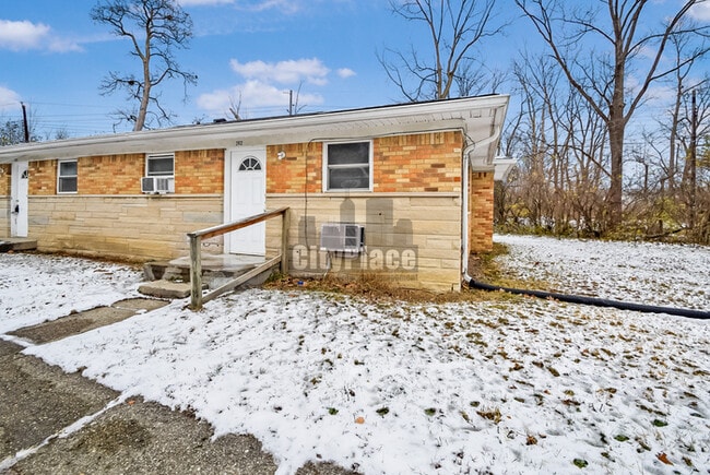 Building Photo - 2412 N Lesley Ave