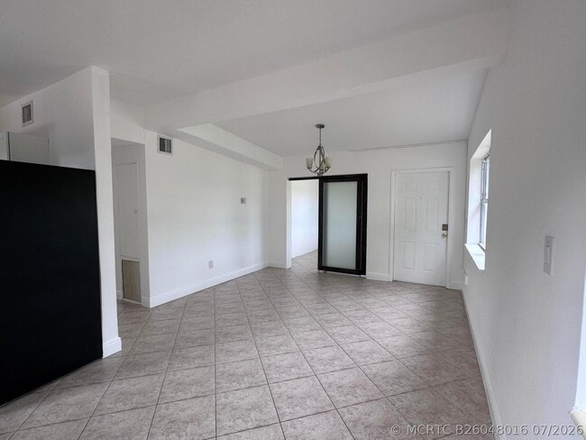 4310 NE 13th Ave