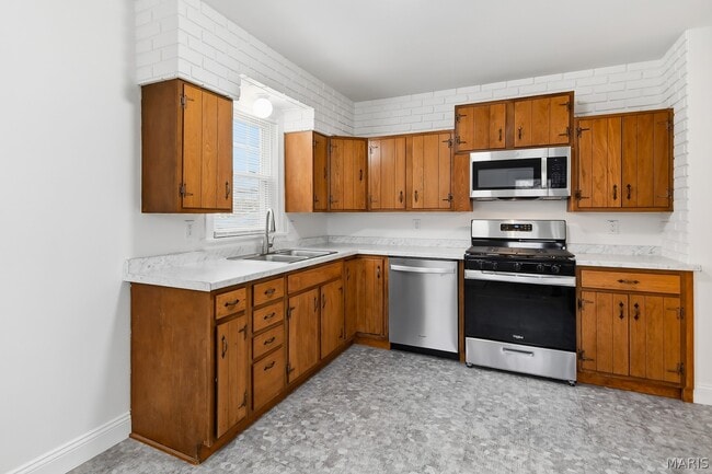 Photo - 5826 Telegraph Rd