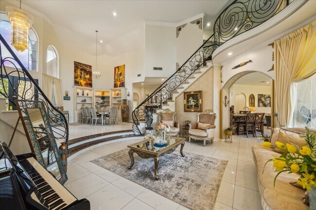 Photo - 14 Lake Mist Ct