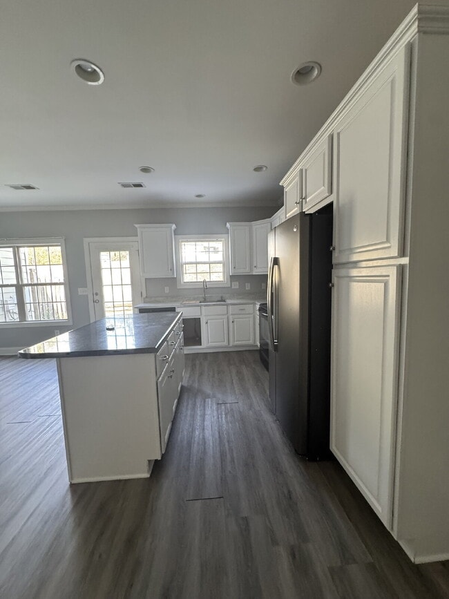 Photo - Beautiful townhouse near Henslee Park