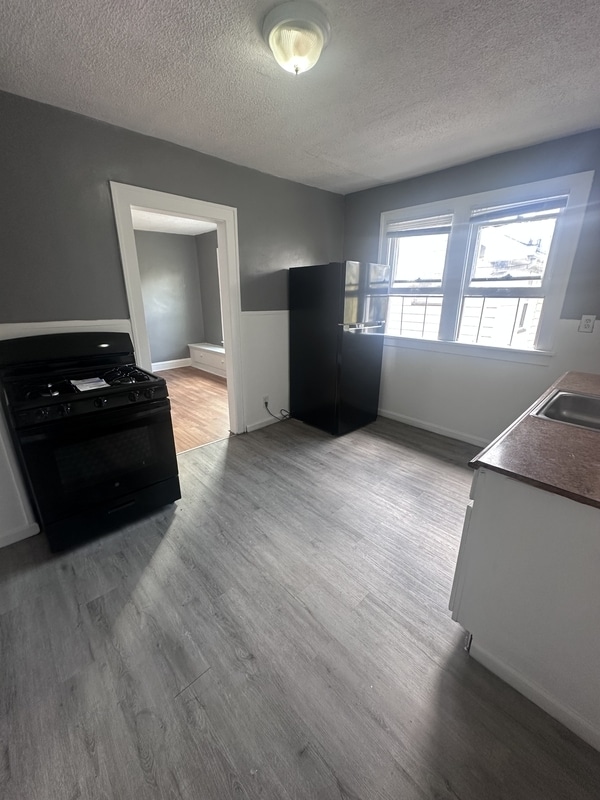 Photo - 13303 Southview Ave