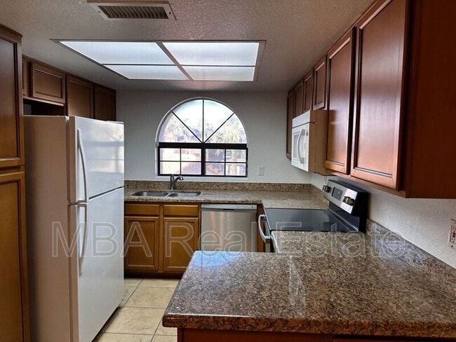 Photo - 700 E Mesquite Cir Unit Q220