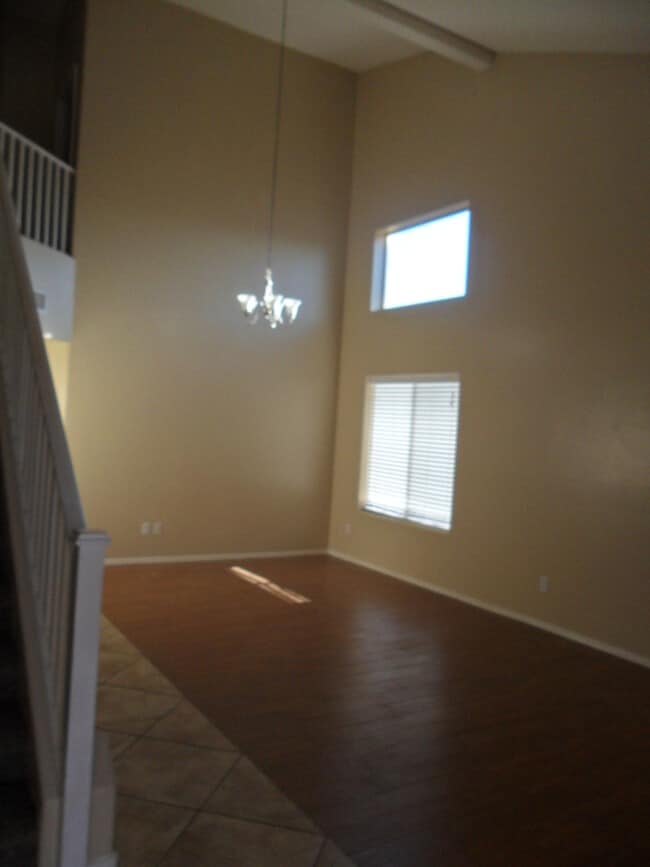 Photo - 25863 W Elizabeth Ave