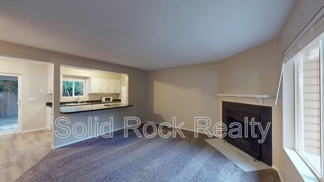 Building Photo - 2626 E Dale St Rental