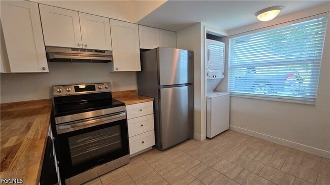 Building Photo - 4624 SE 6th Ave Unit 1G