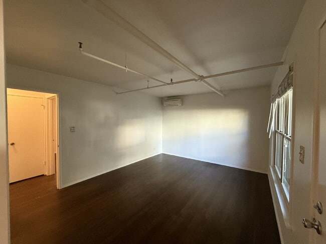 Photo - Charming 1-bed 1-bath apartment in Midtown! Unit 3