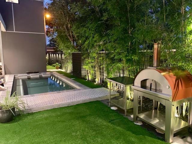 Photo - 617 SW 10th St