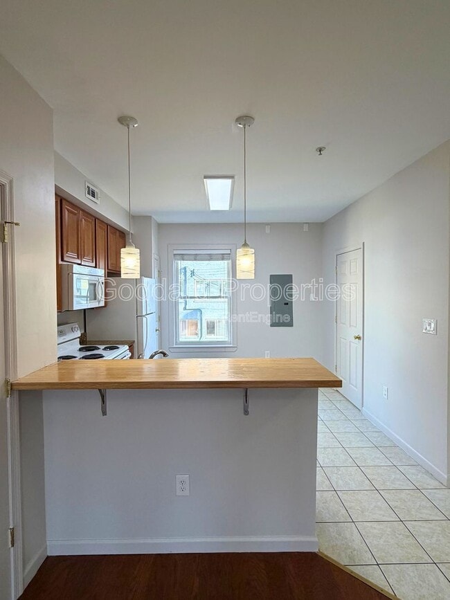 Photo - 12 E 22nd St