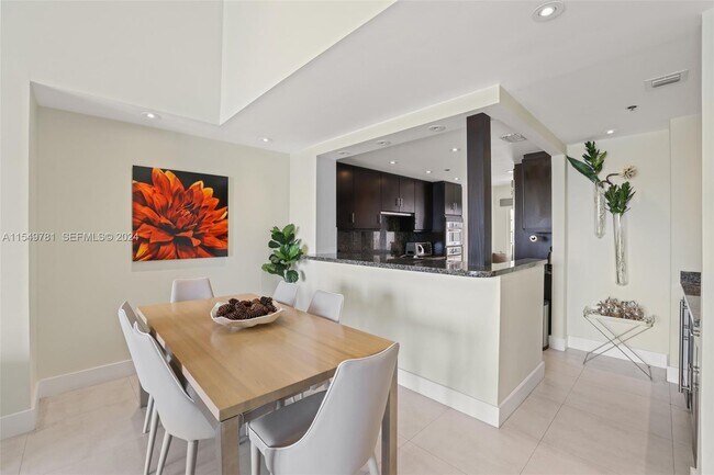 Photo - 2442 Fisher Island Dr Unidad 5402