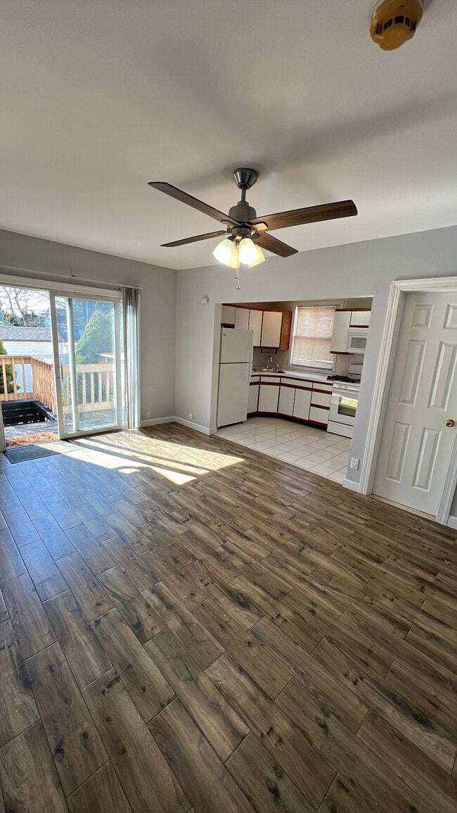 Building Photo - 1435 14th St Unit 2