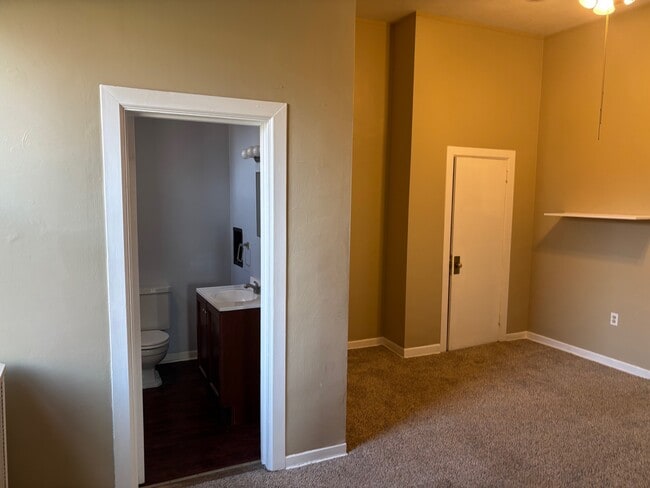 Photo - 406 Station Street Unit # 2