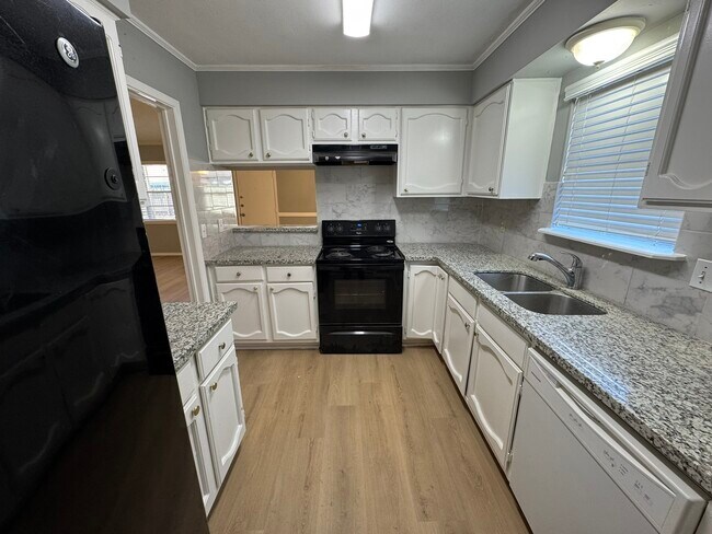 Photo - 7231 Daylight Ln