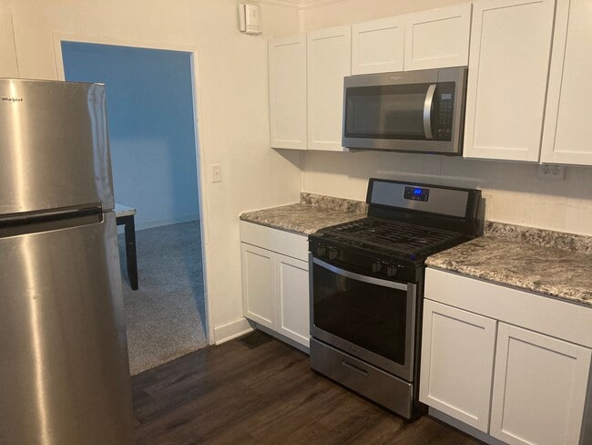 Photo - 1111 W Clark St