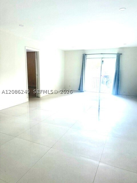 Photo - 18111 NW 68th Ave Unit I105